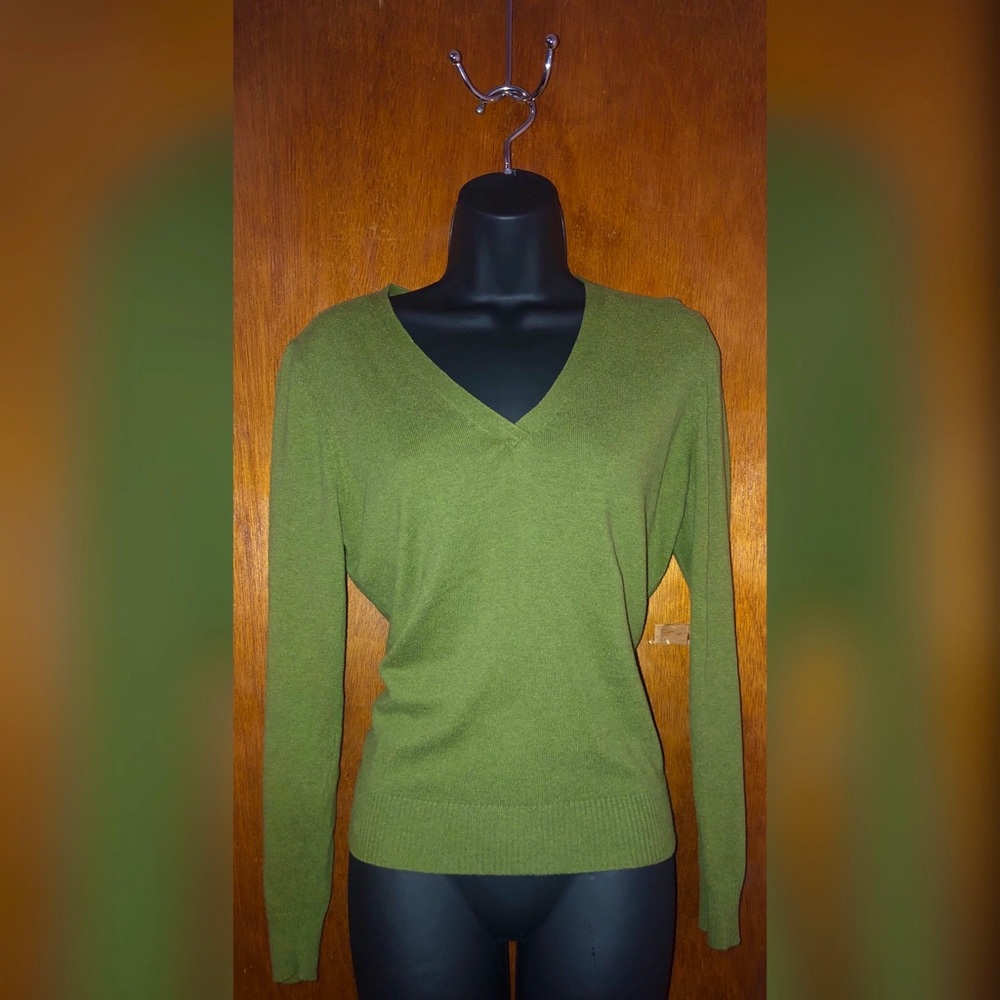 Green George brand sweater